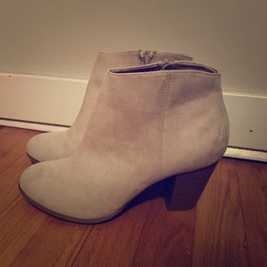 Old Navy size 10 booties